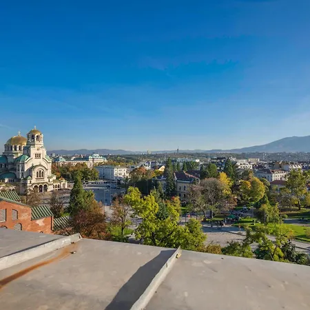 Lägenhet Views From Cozy 1-bedroom Flat By Flat Mаnager