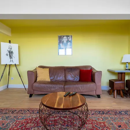 Views From Cozy 1-bedroom Flat By Flat Mаnager *