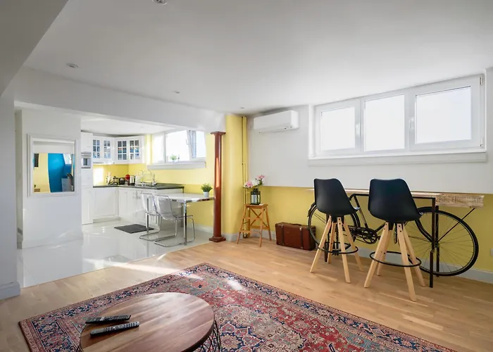 Views From Cozy 1-bedroom Flat By Flat Mаnager Appartamento Sofia